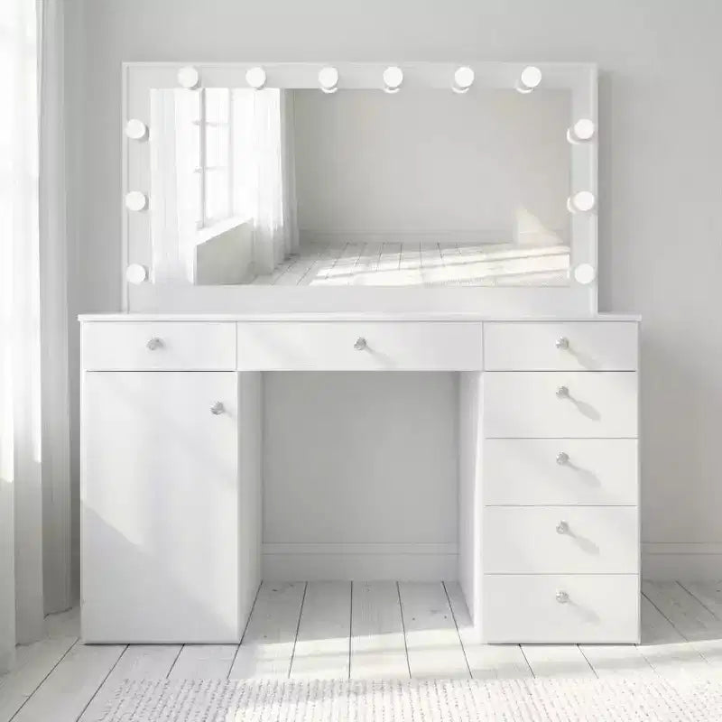 Leila Lighted Makeup Vanity - Boahaus